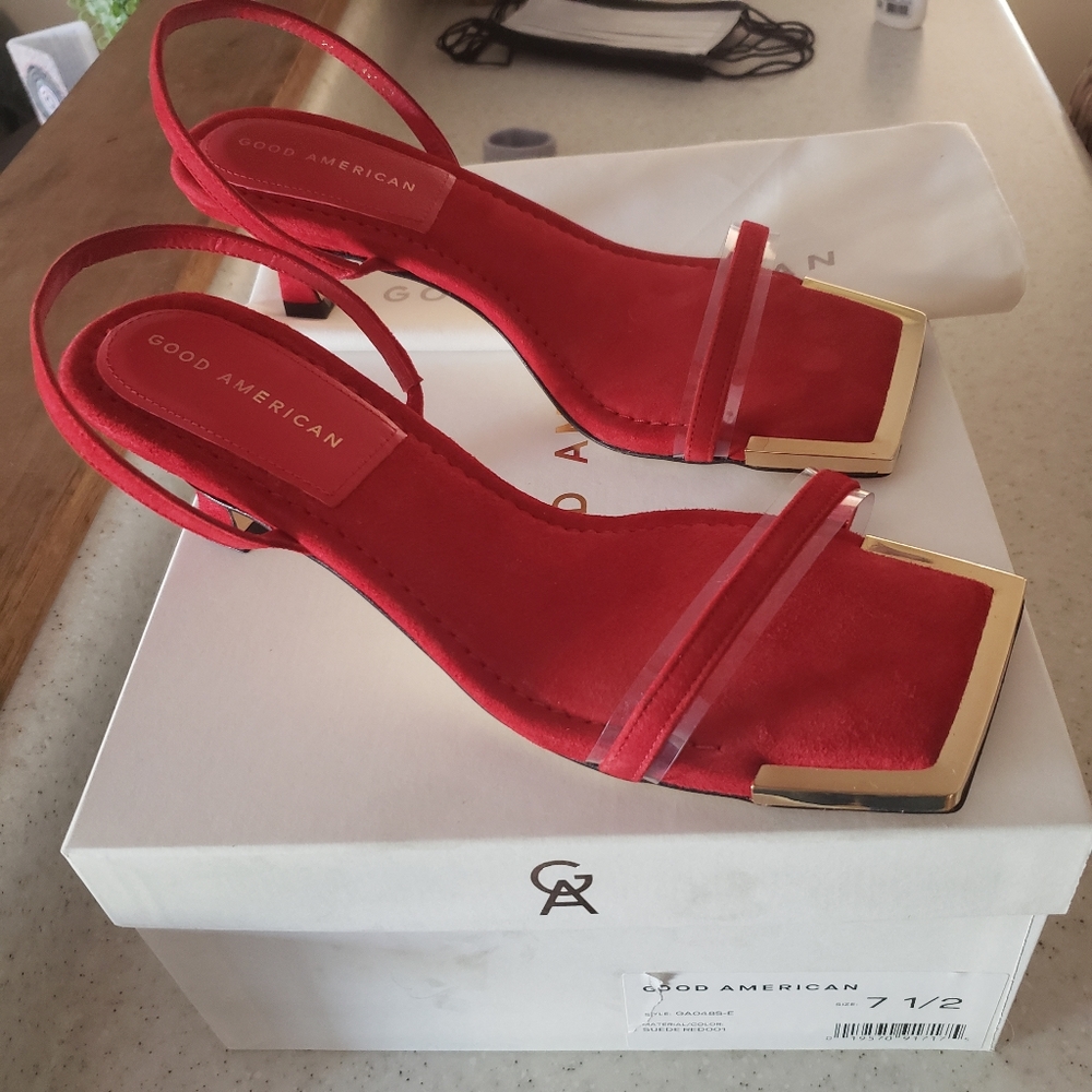 Good American red kitten heels